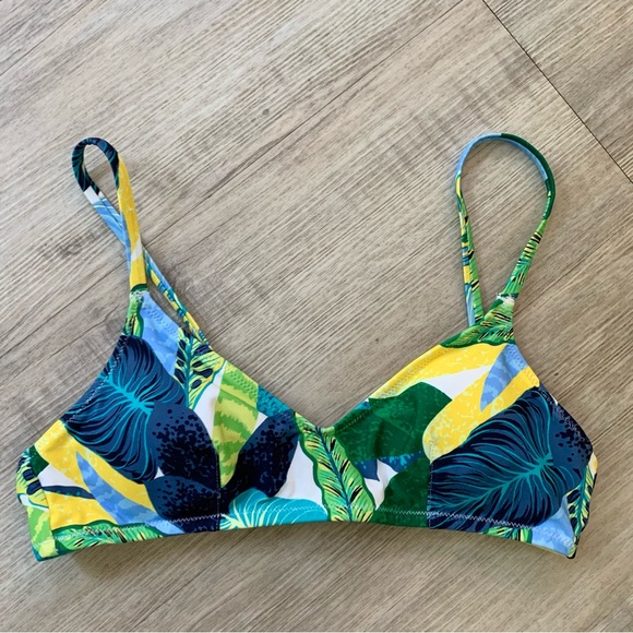 NWOT Aerie Floral Bikini Top S - Picture 1 of 3